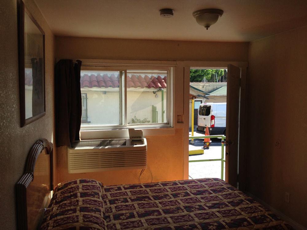 Lincoln Park Motel Los Angeles Exterior photo